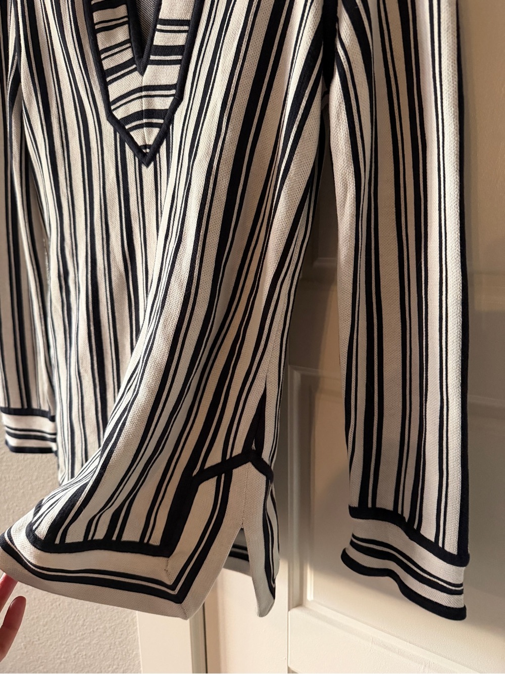 Tory Birch Gina Tunic Black and White Striped Cotton V-neck Top size Small - Picture 6 of 8